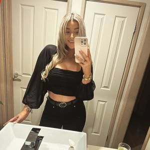 Meet your Posher, Brooke